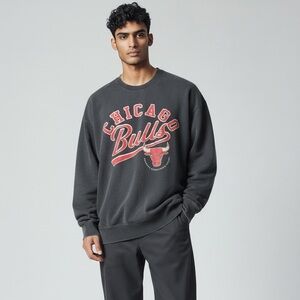 Chicago Bulls Sweatshirt Men’s XL Black Vintage Style‎ NBA Crewneck Pullover